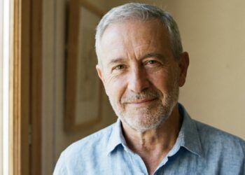 Hombre, sonrisa, pasatiempos