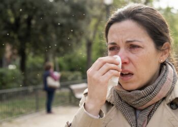 Mujer, alergia, salud