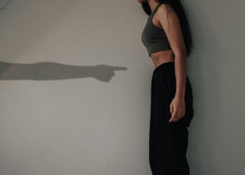 Éste es el verdadero poder que ejercen sobre ti las personas manipuladoras, según una psicóloga