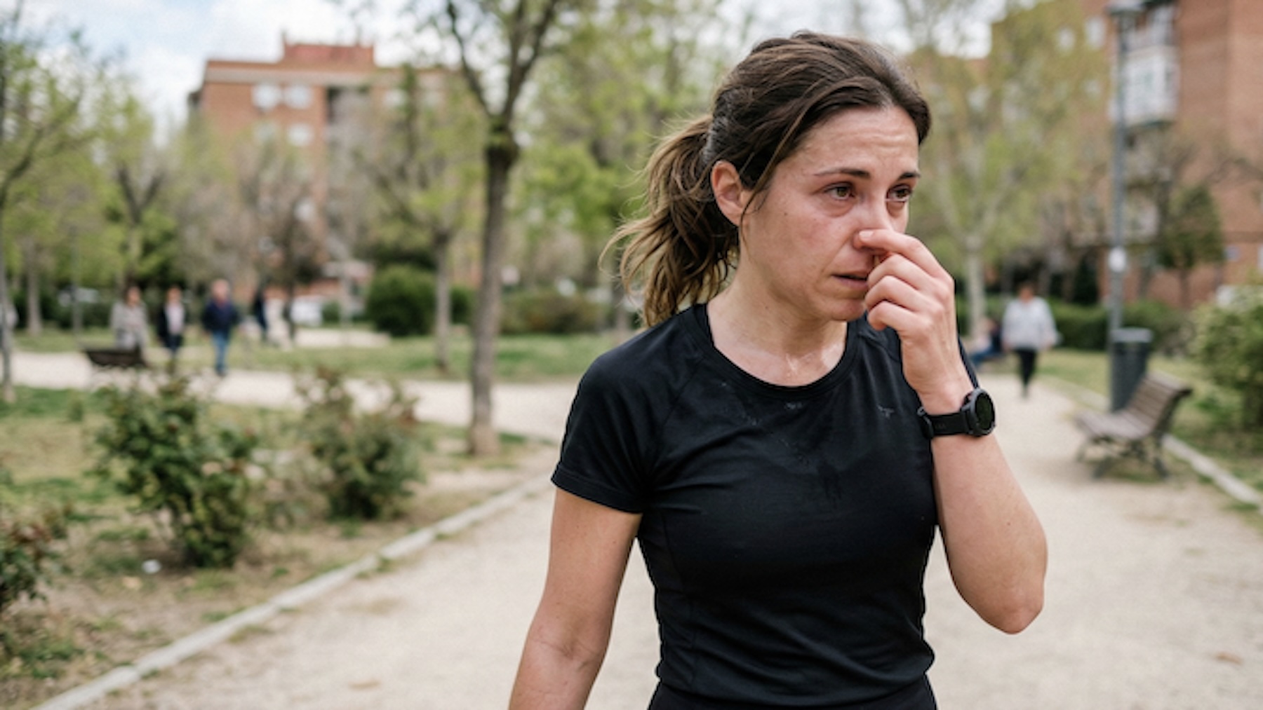 Mujer, alergia, deporte