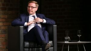 Markus Gabriel, filósofo: «La inteligencia natural tiene aspectos fuera del alcance de la IA que debemos cultivar»