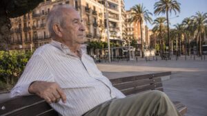 Según un estudio psicológico, la soledad influye más de lo que pensábamos en el declive cognitivo de los mayores
