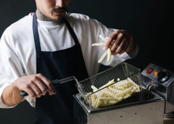 ¿Freidora de aire o sartén? Los expertos desmontan el gran mito sobre cuál es más saludable