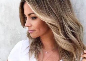 Adiós al efecto raíz de los tintes: estas mechas disimulan las canas a partir de los 40