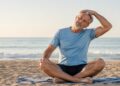Hombre, deporte, ejercicio, estiramiento