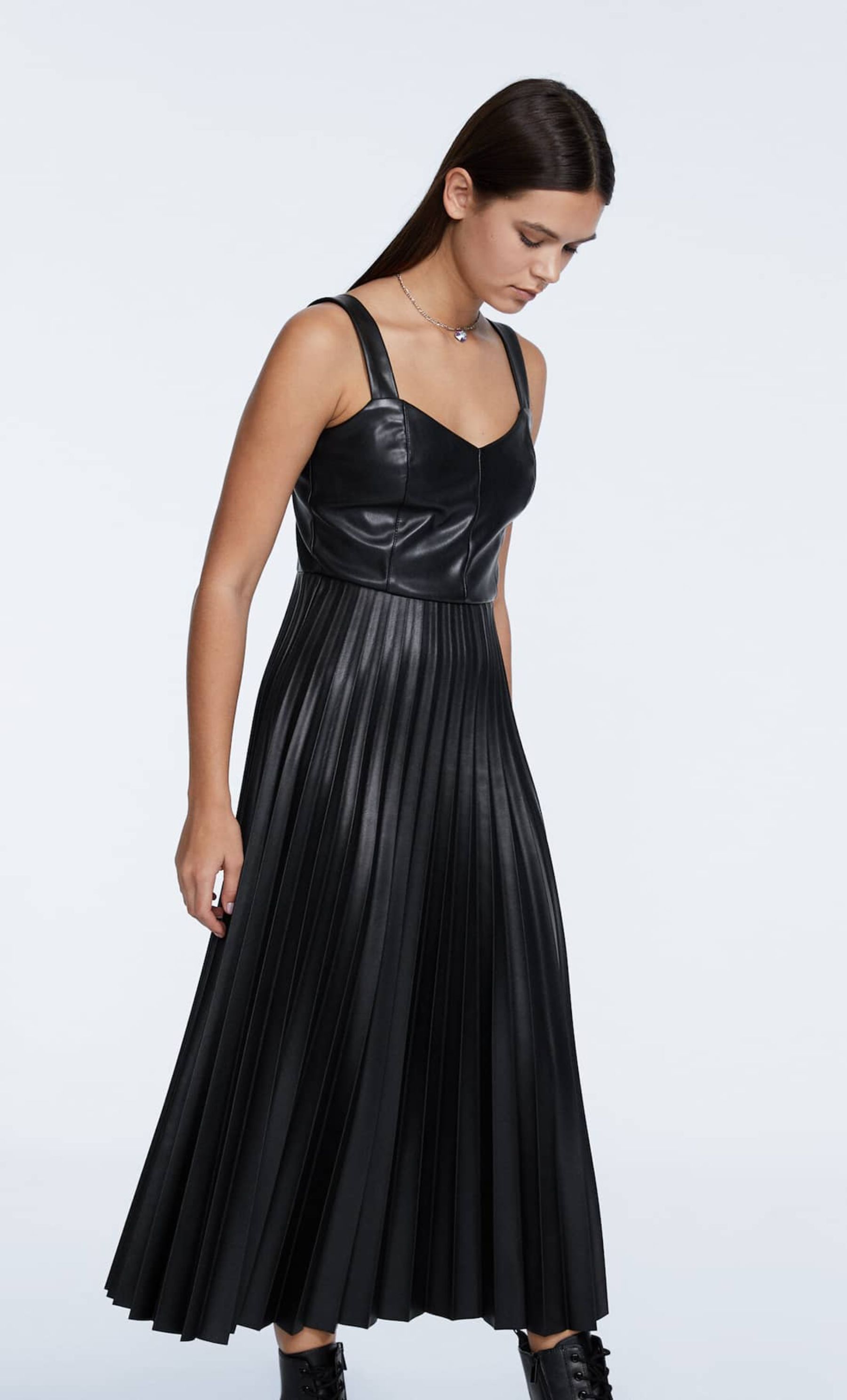 Stradivarius vestidos 2024 midi 2020