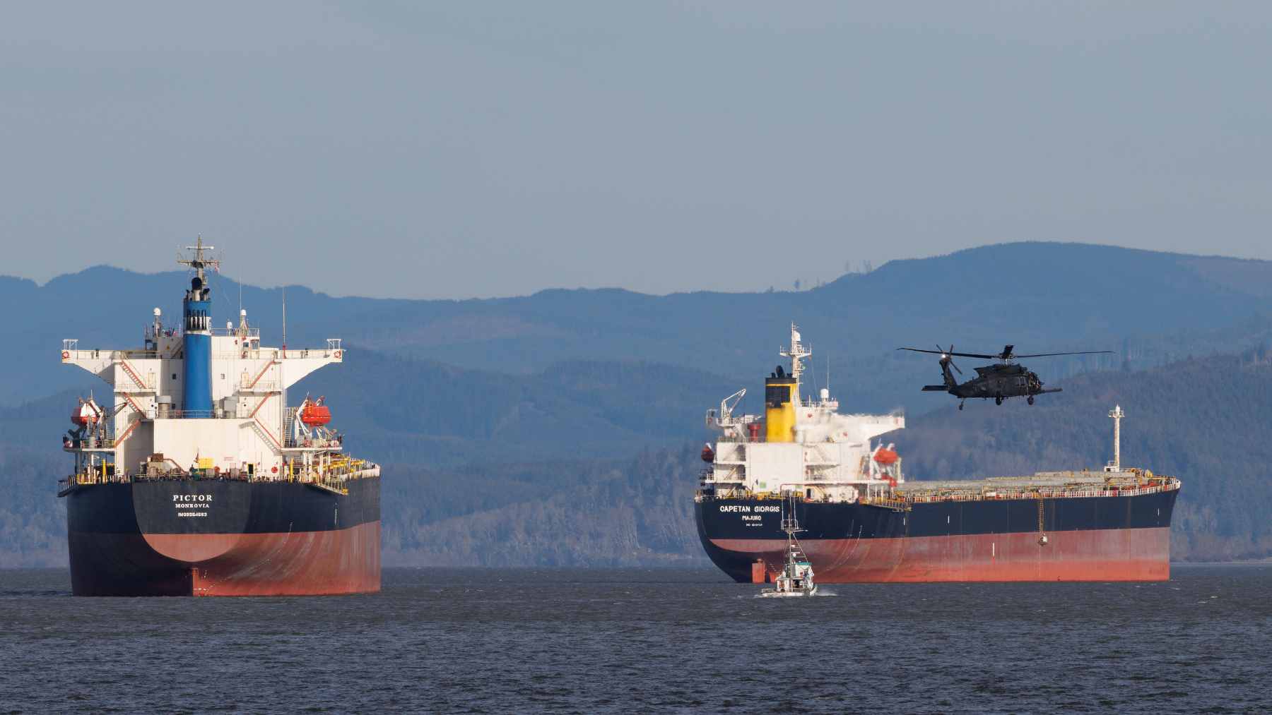 A large oil tanker navigating the open ocean, representing the strategic fuel shipment from Mexico to Japan.