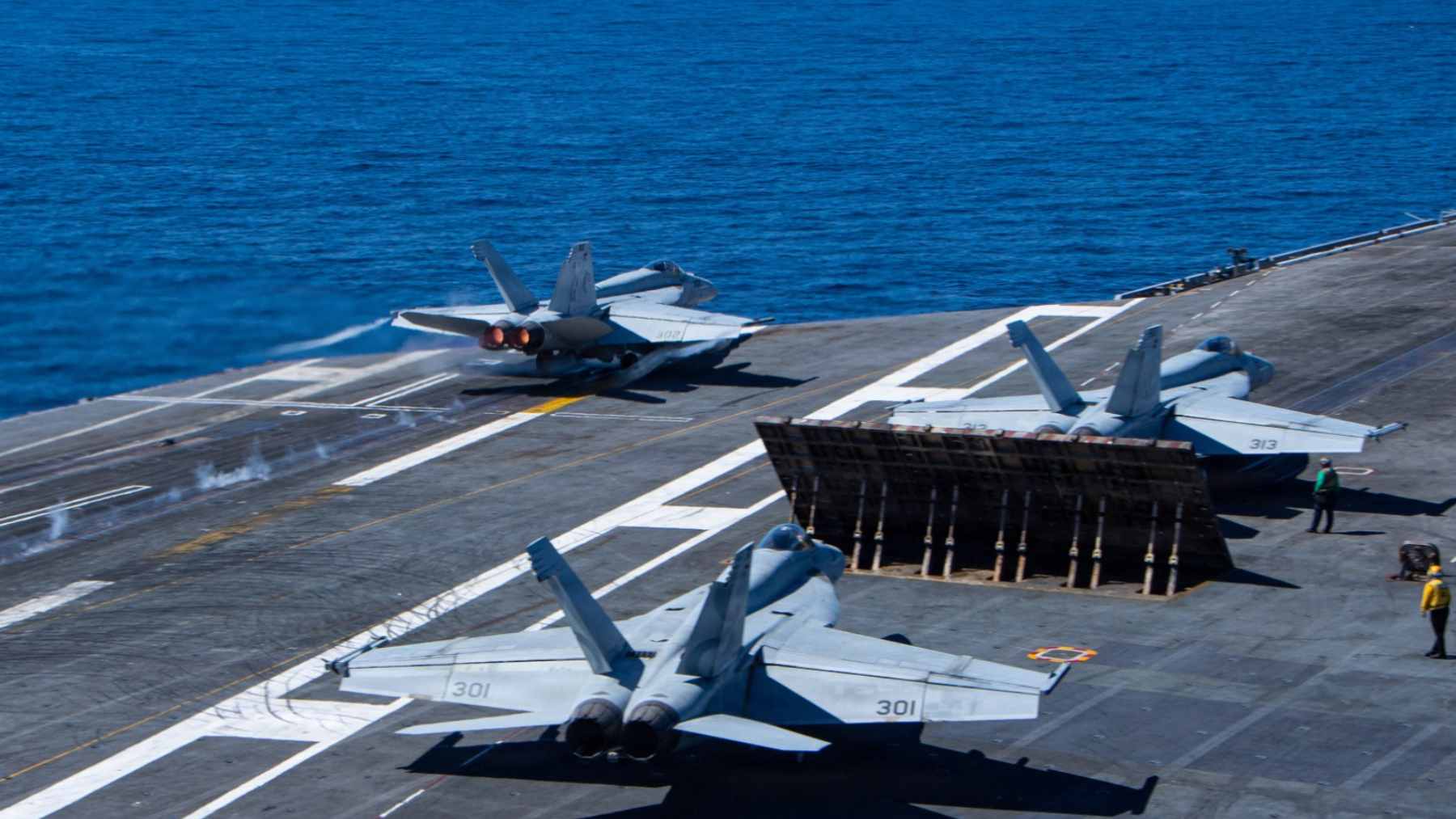 The nuclear-powered aircraft carrier USS Nimitz (CVN 68) anchored in the Pacific entrance of the Panama Canal during the Southern Seas 2026 deployment.