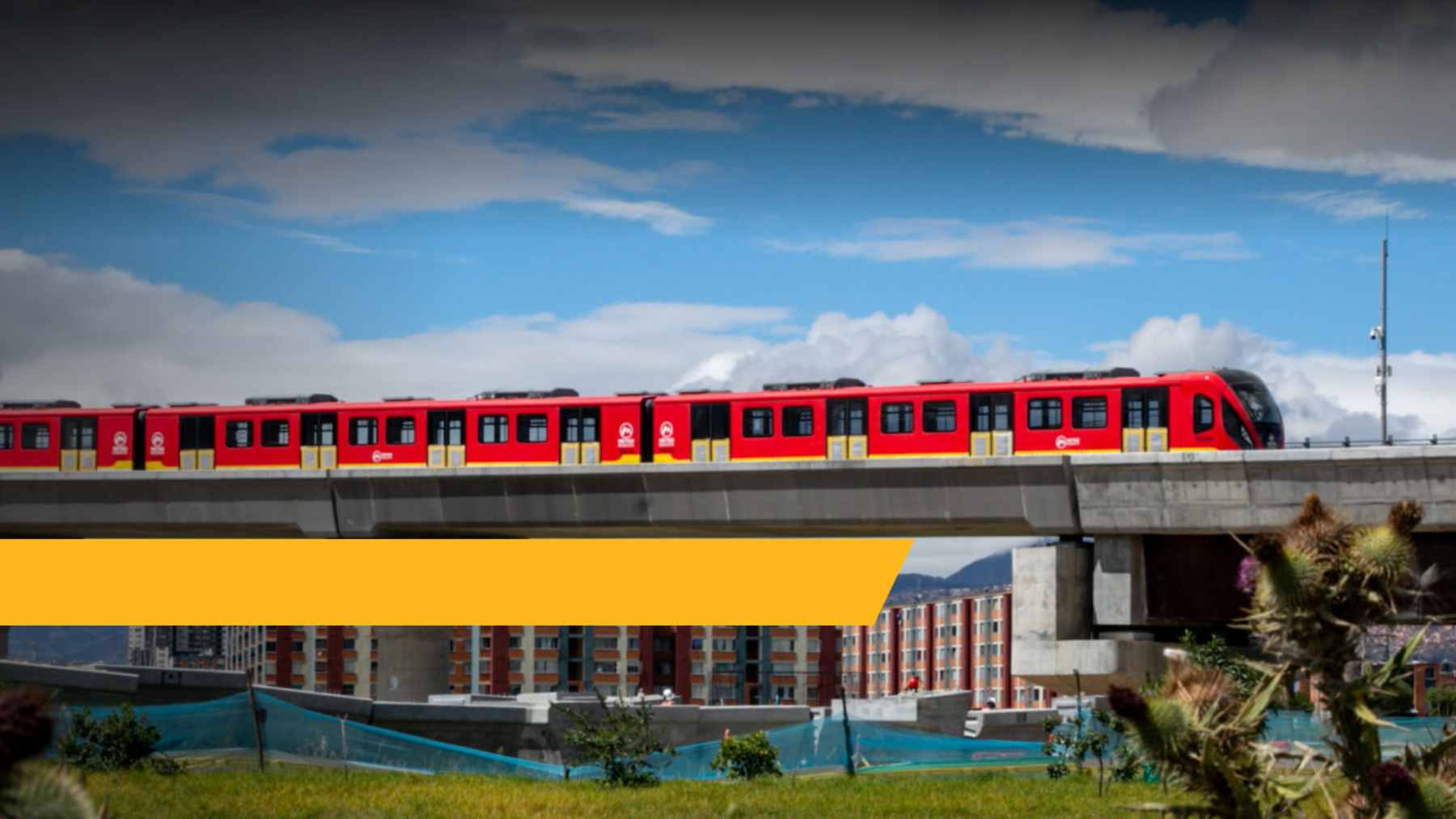 Autonomous Bogotá Metro Line 1 train undergoing test runs on the elevated viaduct.