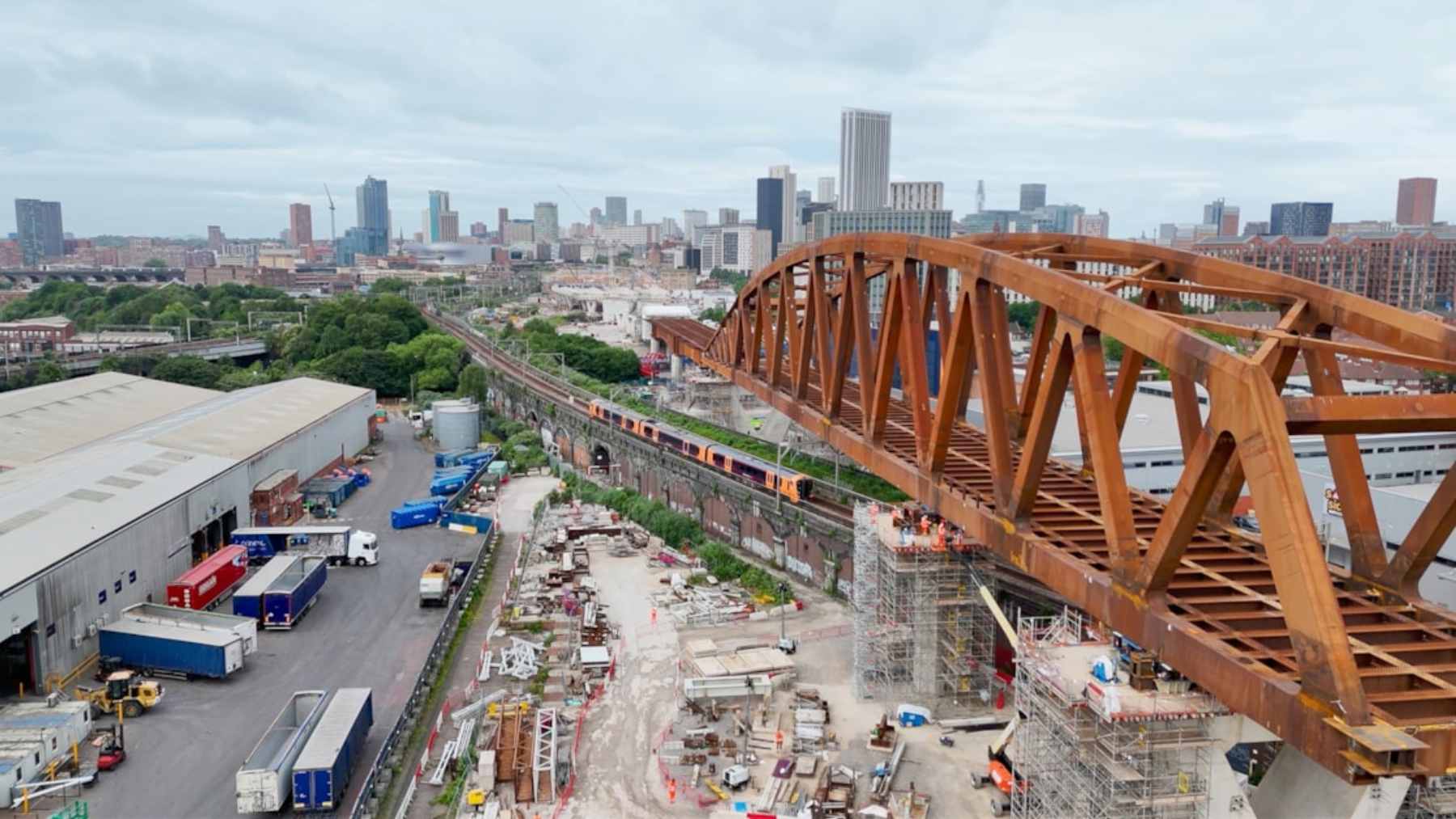 The 4,630-ton Curzon 2 viaduct being carefully positioned into place over the Cross City rail line in Birmingham.