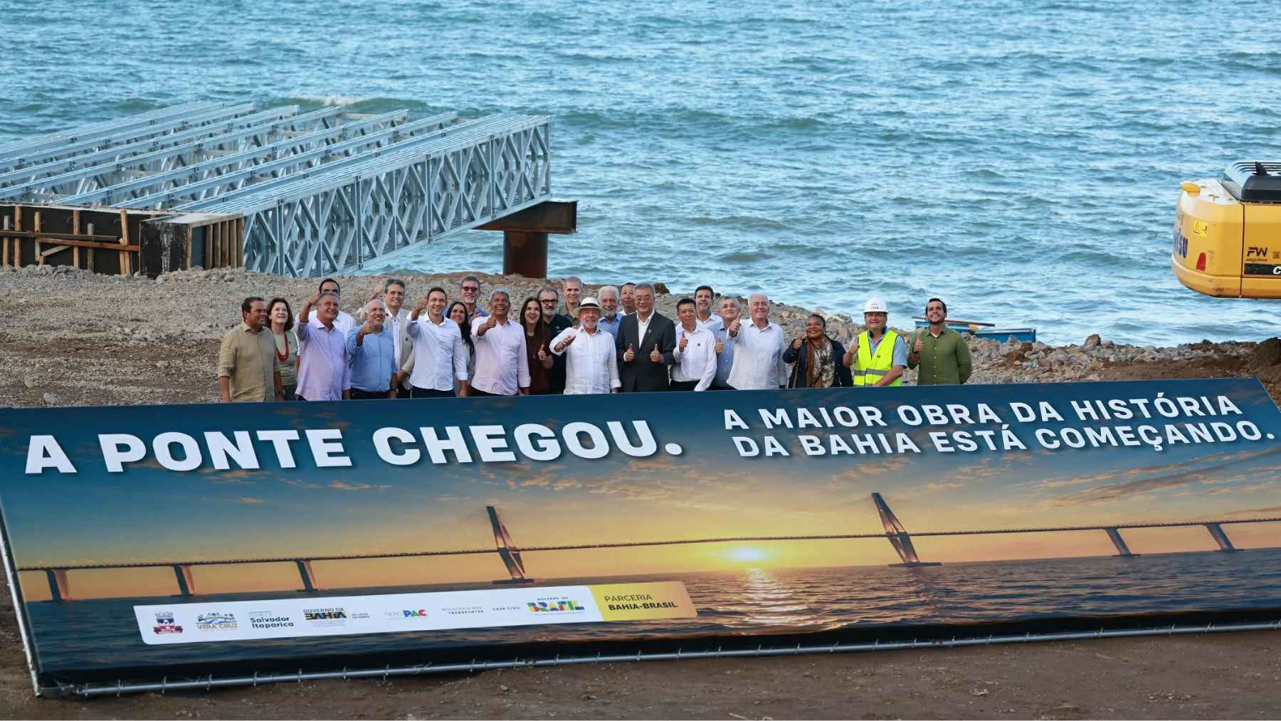Brazil started building South America's longest sea bridge: 12.4 kilometers across the Bay of All Saints 1 Construction work and marine platforms for the new Salvador-Itaparica sea bridge across the Bay of All Saints in Brazil.