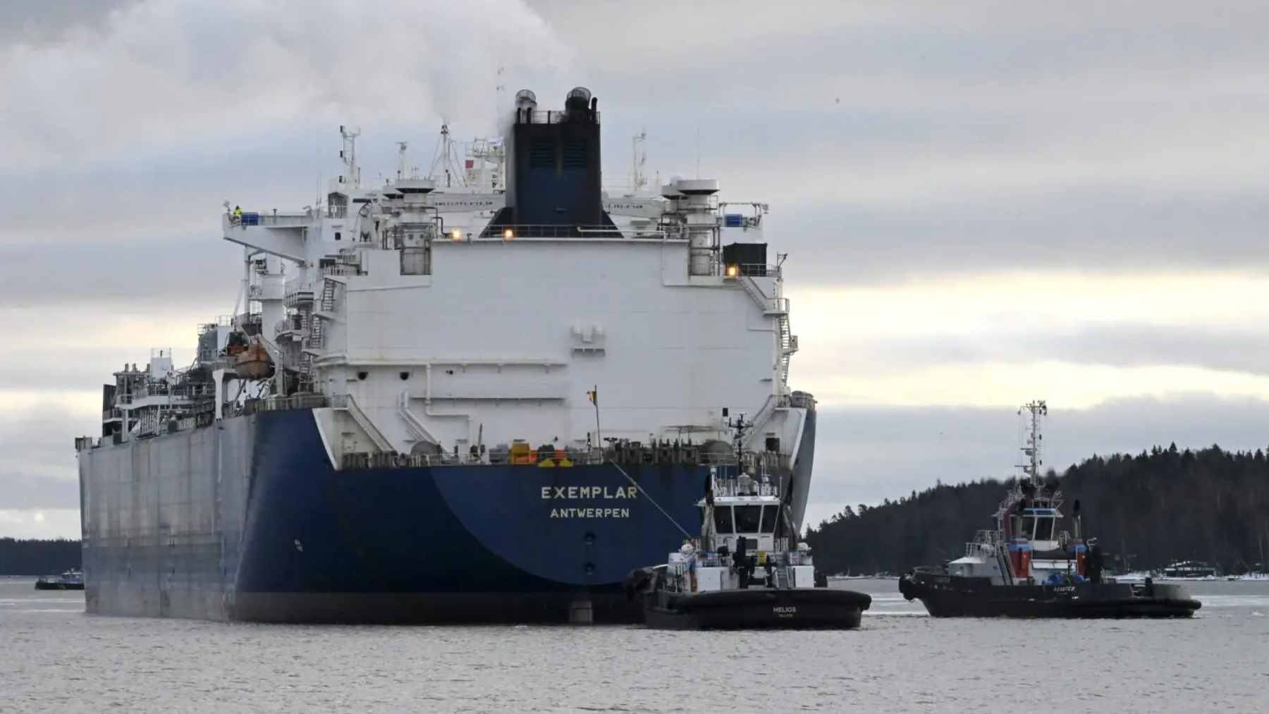 The FSRU Exemplar floating LNG terminal moored at Inkoo, Finland, providing vital maritime energy security.