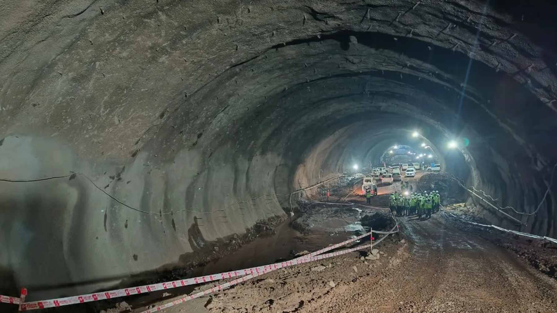 India just finished its first 8-lane tunnel that lets cars drive beneath a forest without disturbing the tigers above 1 India's first 8-lane twin-tube highway tunnel passing beneath the Mukundra Hills Tiger Reserve.