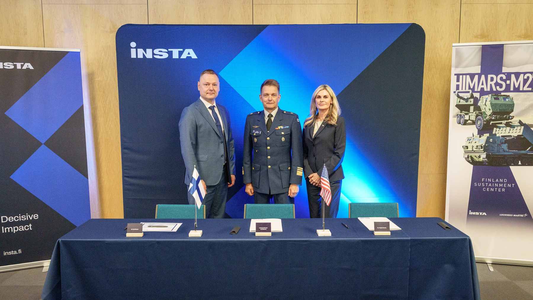 Lockheed Martin opened Europe's first HIMARS maintenance hub in Tampere: what it means for NATO's autonomy 1 Advanced HIMARS and M270 rocket artillery launchers deployed in a field during military exercises.