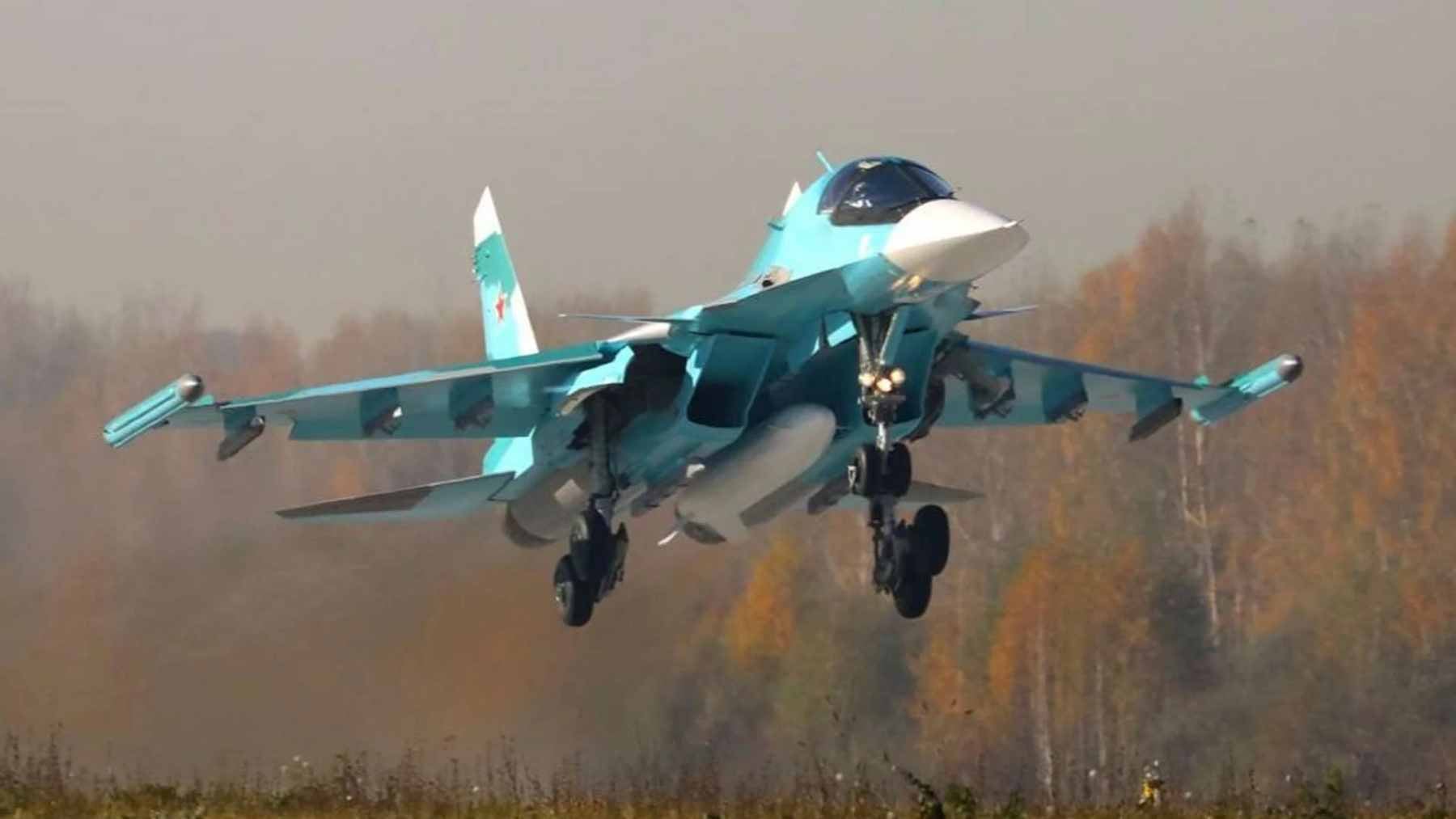 Russia has handed its Aerospace Forces the first 2026 batch of Su-34 bombers: what the fleet gains next 2 A Sukhoi Su-34 fighter-bomber on a tarmac, representing the new aircraft batch delivered to the Russian Aerospace Forces by United Aircraft Corporation.