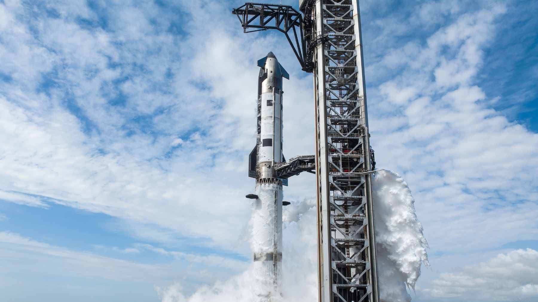 Millions of savers just became indirect SpaceX shareholders through their pension funds, yet almost no one noticed the shift 1 Financial charts and digital portfolio data illustrating passive index fund exposure to newly public corporate giants.