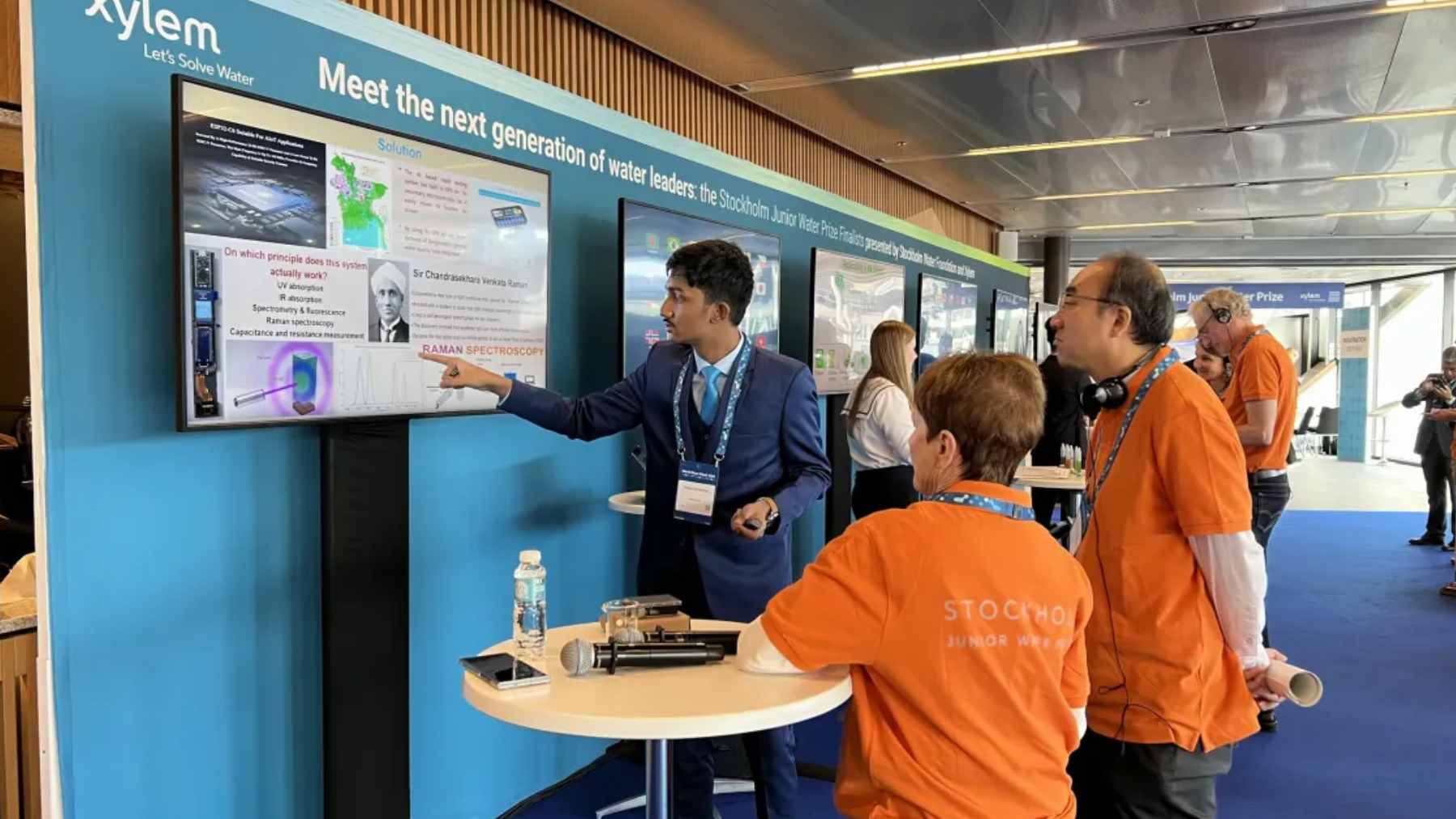 A student in Bangladesh turned old laptop batteries and broken TV parts into a solar machine that cleans contaminated water 1 A functional water purification prototype built by Zabeer Zarif Akhter using recycled circuit boards, laptop batteries, and solar components.
