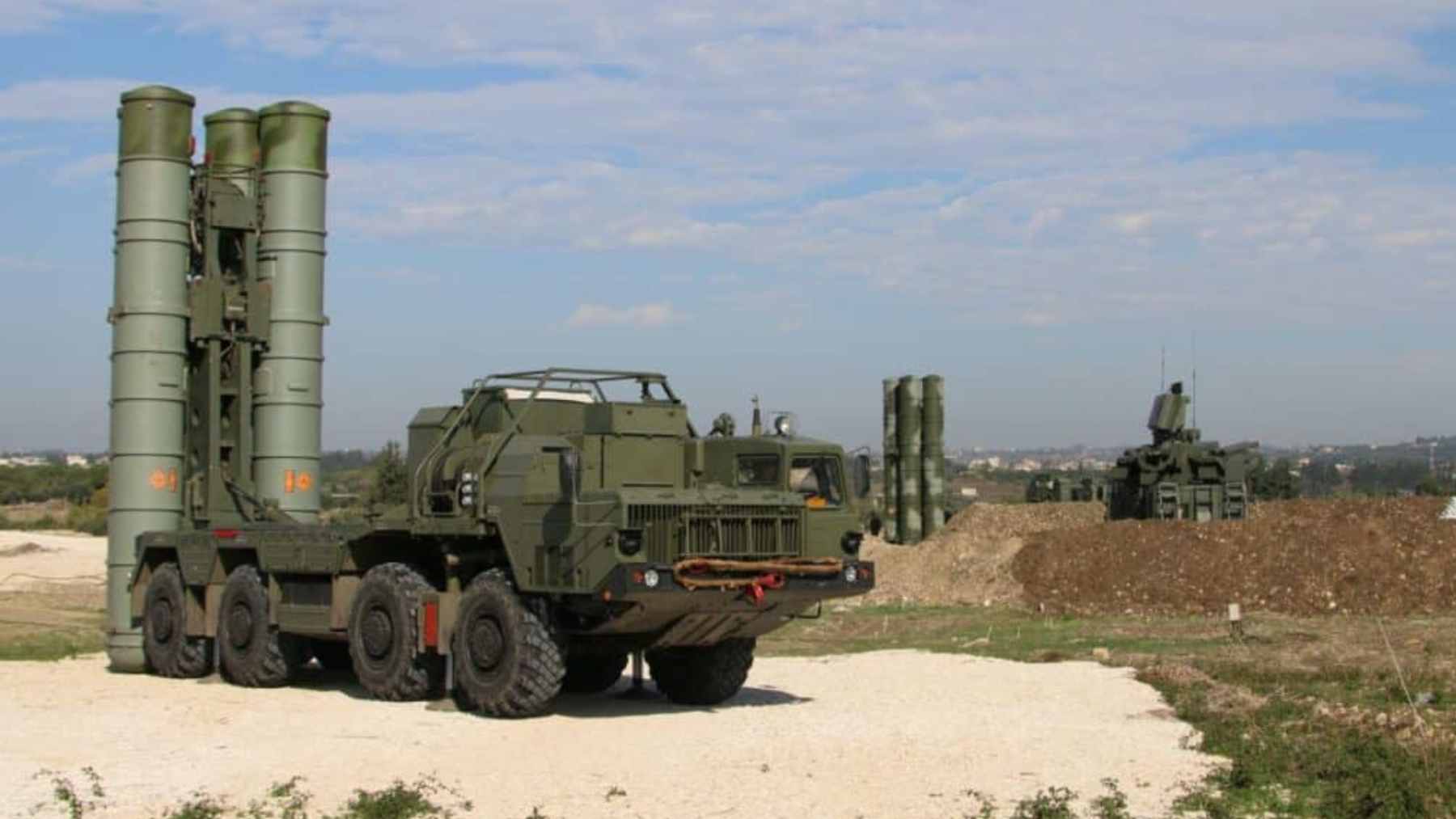 A rumored arms deal would trade Russian S-400 systems for F-35 fighters, but the real problem isn't the price 2 An F-35 fighter jet in flight, representing the advanced stealth technology at the center of ongoing defense debates between Turkey and NATO.