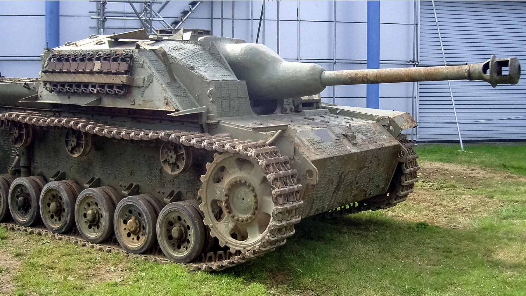 A nearly intact WWII StuG III assault gun being unearthed by workers at the Nordholz naval air base in Germany.