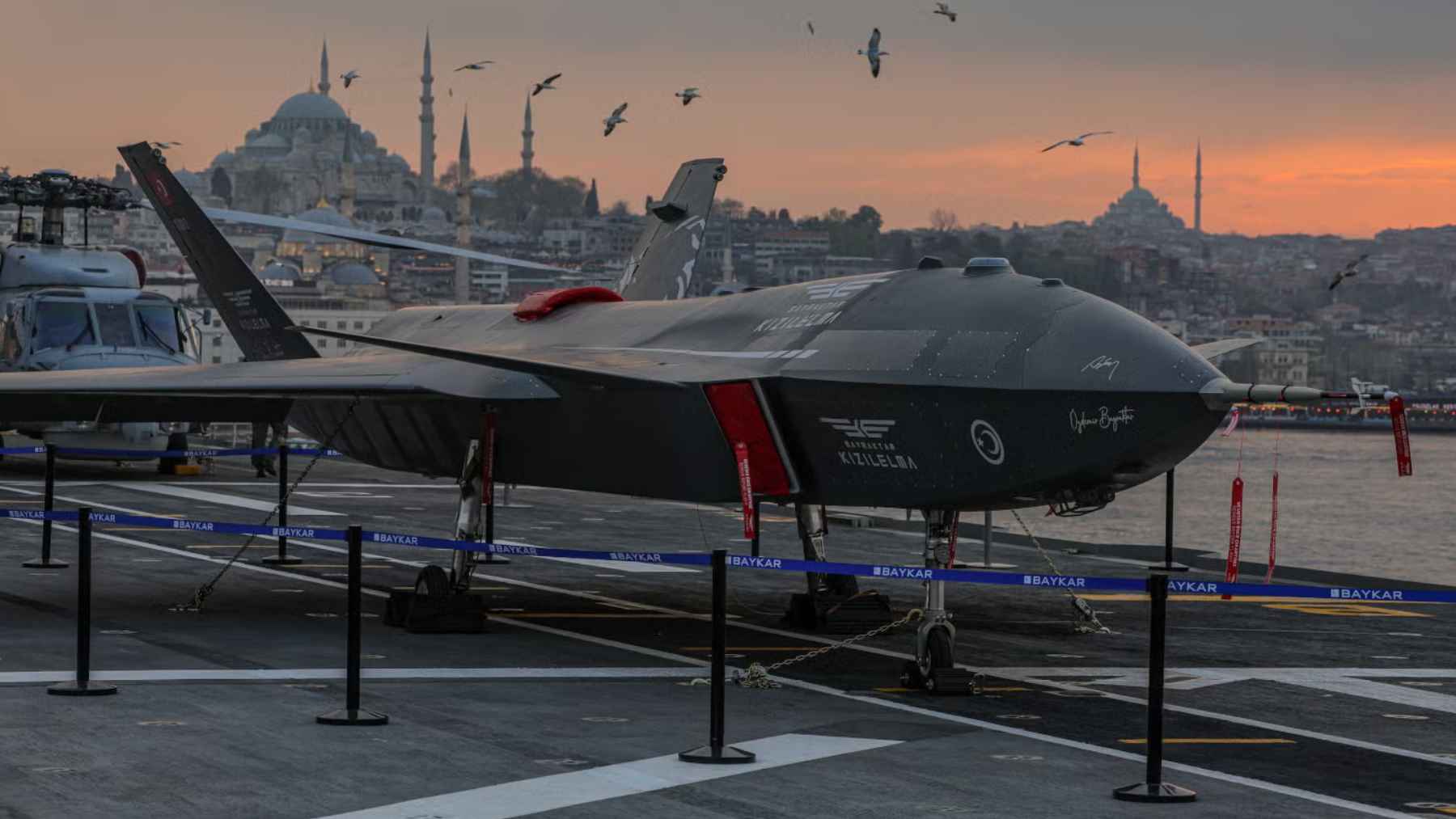 A Turkish war drone hit a target 120 kilometers away with a supersonic missile, and it costs a fraction of a jet 1 The Bayraktar KIZILELMA unmanned combat aircraft conducting flight and weapons tests.