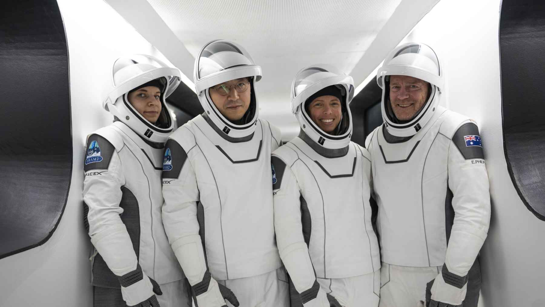 Four astronauts with no medical training took clinical-quality X-rays in orbit, and the machine was never built for a spacecraft 1 A portable digital X-ray generator capturing anatomical images during spaceflight.