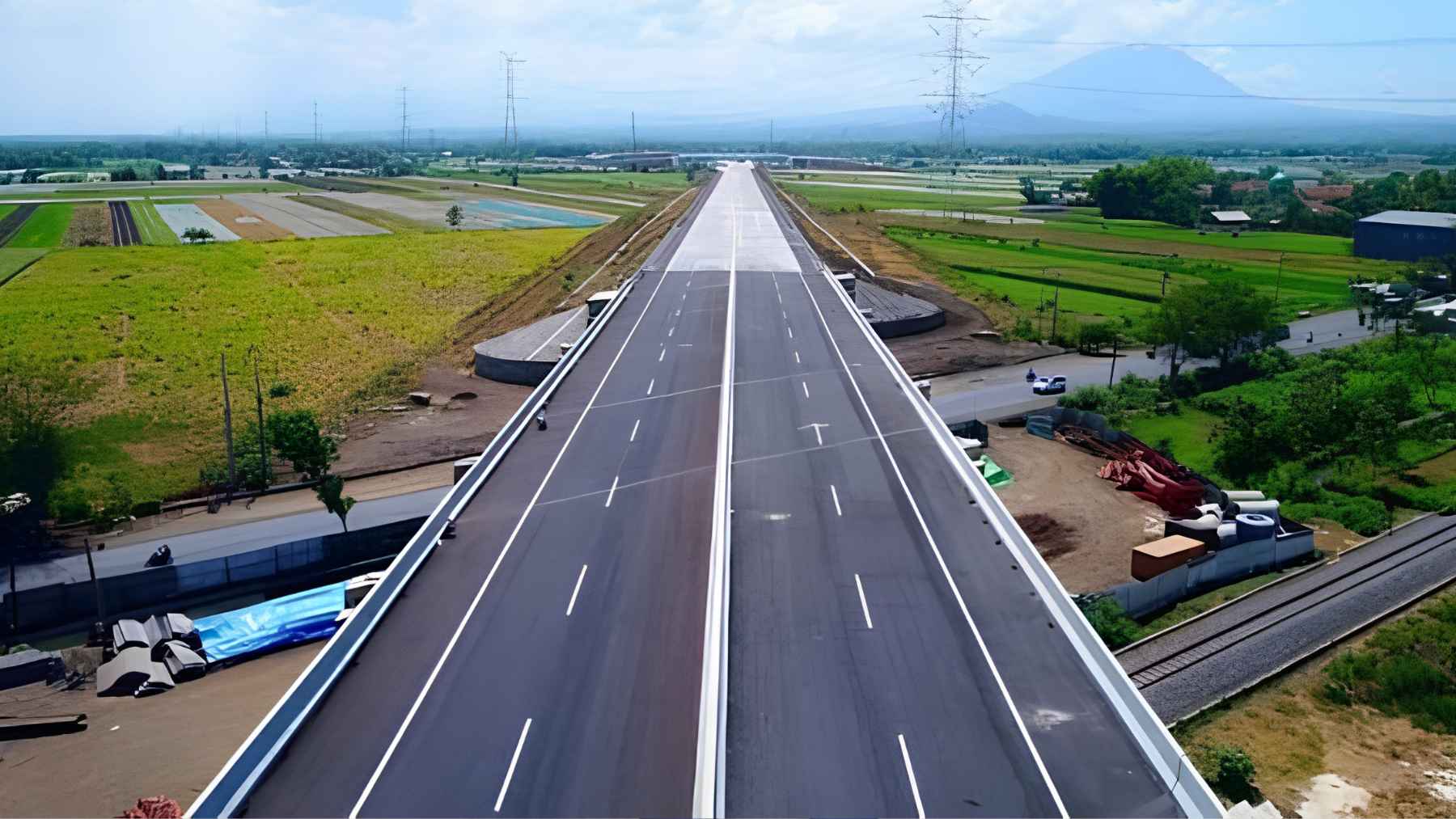 Indonesia is preparing two motorways as emergency runways for fighter jets, and the chosen stretch looks like ordinary road 1 A multi-lane highway asphalt stretch designated to function as an emergency runway for military aircraft.