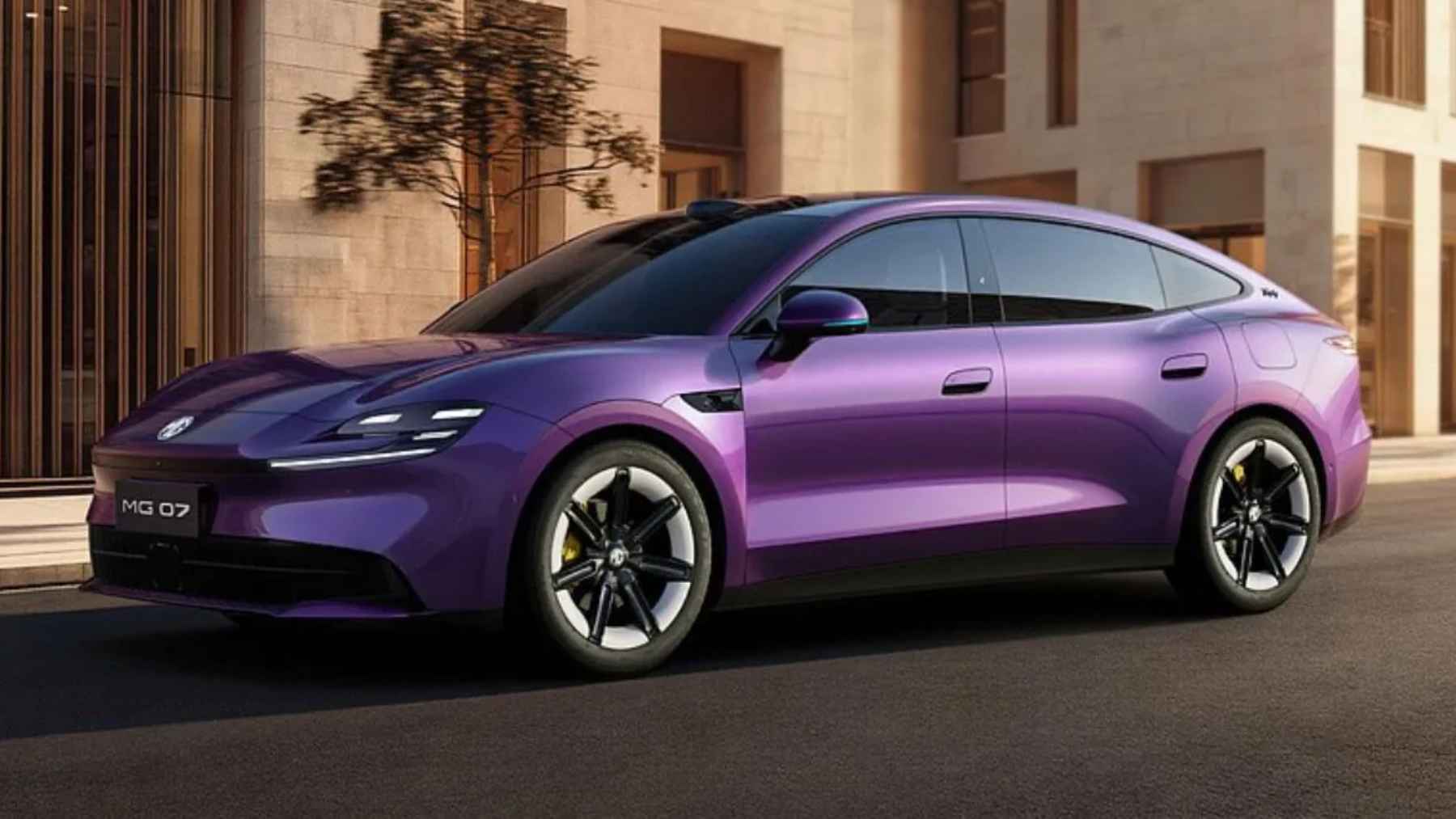 The new MG 07 electric fastback sedan displayed in a showroom, highlighting semi-solid battery tech and LiDAR.