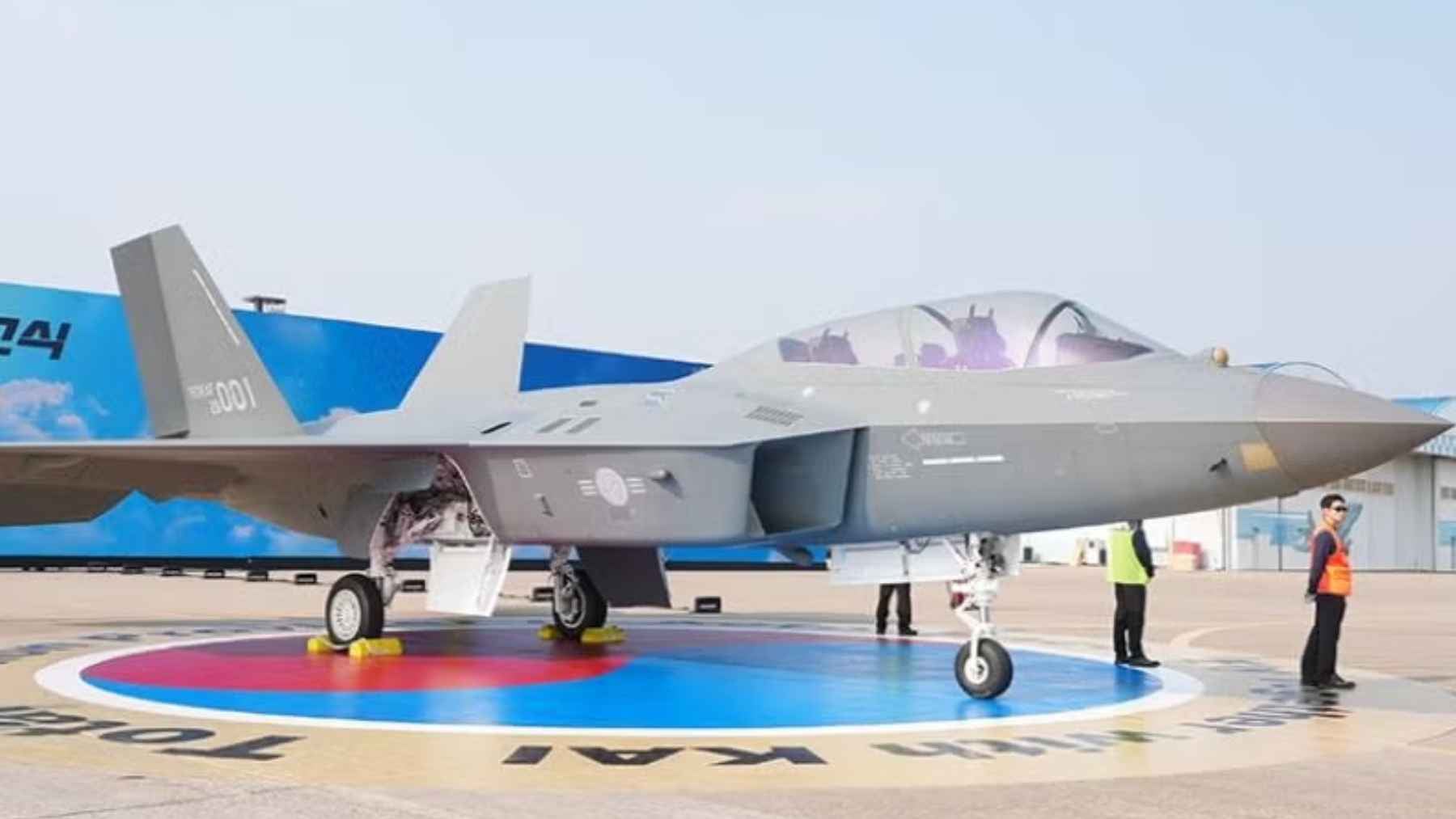 The South Korean KF-21 Boramae fighter jet flying during flight test and weapon integration trials.