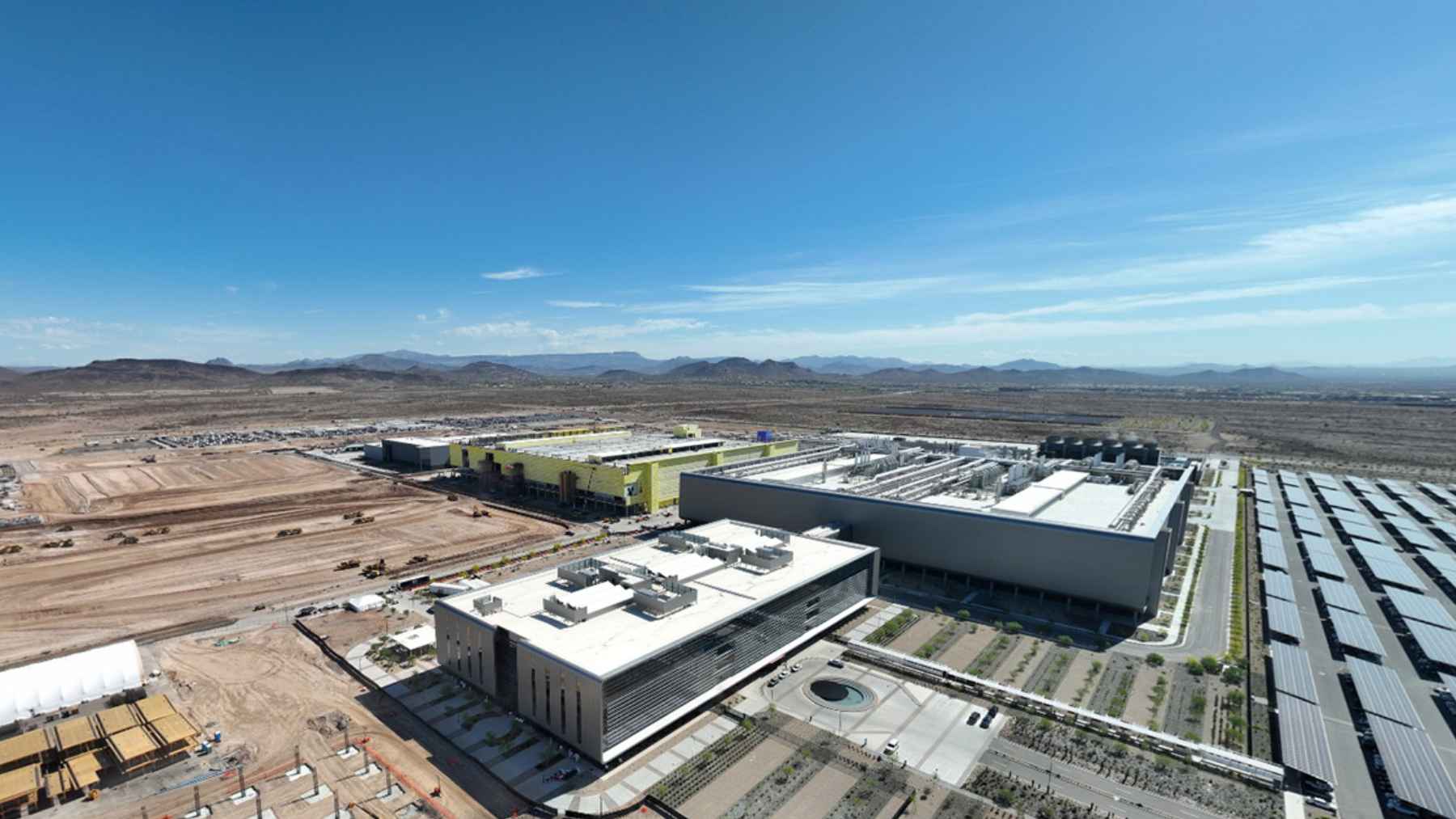 TSMC's 2-nanometer chip offers 10% speedup, but iPhone rumors focus on colors: what really matters in chips 2 Advanced semiconductor microchip on a processor board, representing TSMC's 2-nanometer technology and mobile processor performance.