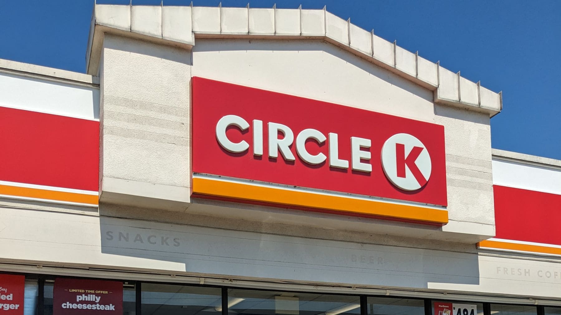 Fachada de una tienda Circle K en Arizona vinculada al pleito por un billete de lotería de 12,8 millones
