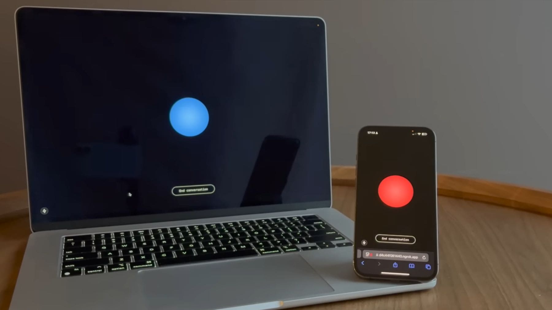 Dos asistentes de inteligencia artificial comunicándose entre sí durante el experimento Gibberlink que usa sonidos en lugar de voz.