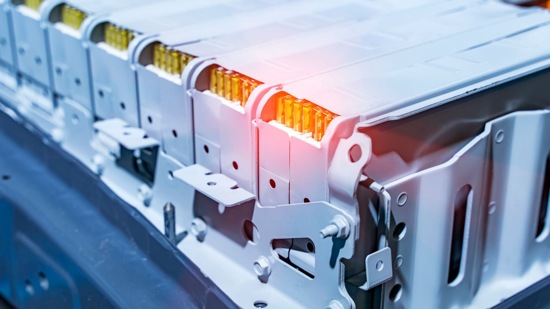 Batería de litio con módulos energéticos y sistema avanzado de almacenamiento eléctrico.