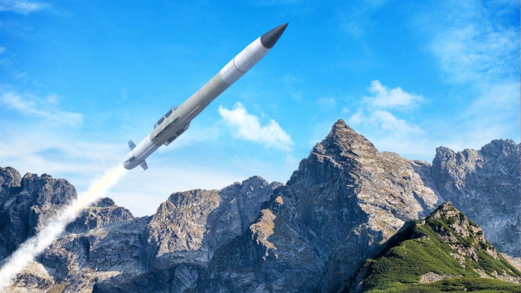 Lanzamiento de misil Patriot PAC-3 MSE en prueba de defensa aérea de Estados Unidos.