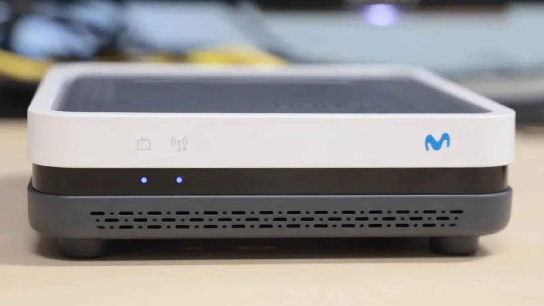 Descodificador UHD de Movistar que sustituye a los antiguos modelos HD en 2026.