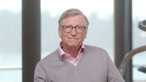Mientras todos nos preocupamos por la IA, Bill Gates ha confirmado las 5 profesiones que van a sobrevivir gracias a la Inteligencia Artificial