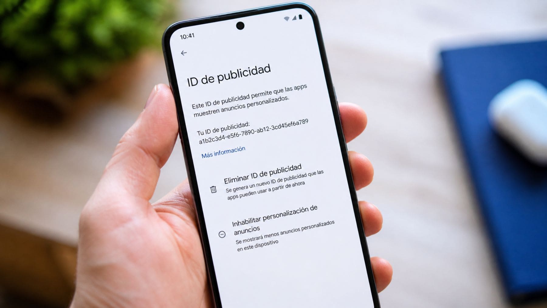 Pantalla de Android mostrando opción para eliminar el ID de publicidad y reducir anuncios en el móvil.