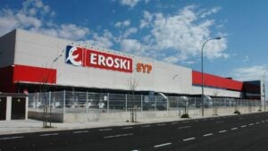 Adiós a la web del súper: este supermercado popular pisa el acelerador y lanza la compra por WhatsApp con IA y entrega en 60 minutos