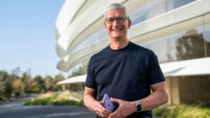El último mensaje de Tim Cook antes de irse: usen menos el iPhone que ustedes mismos crearon