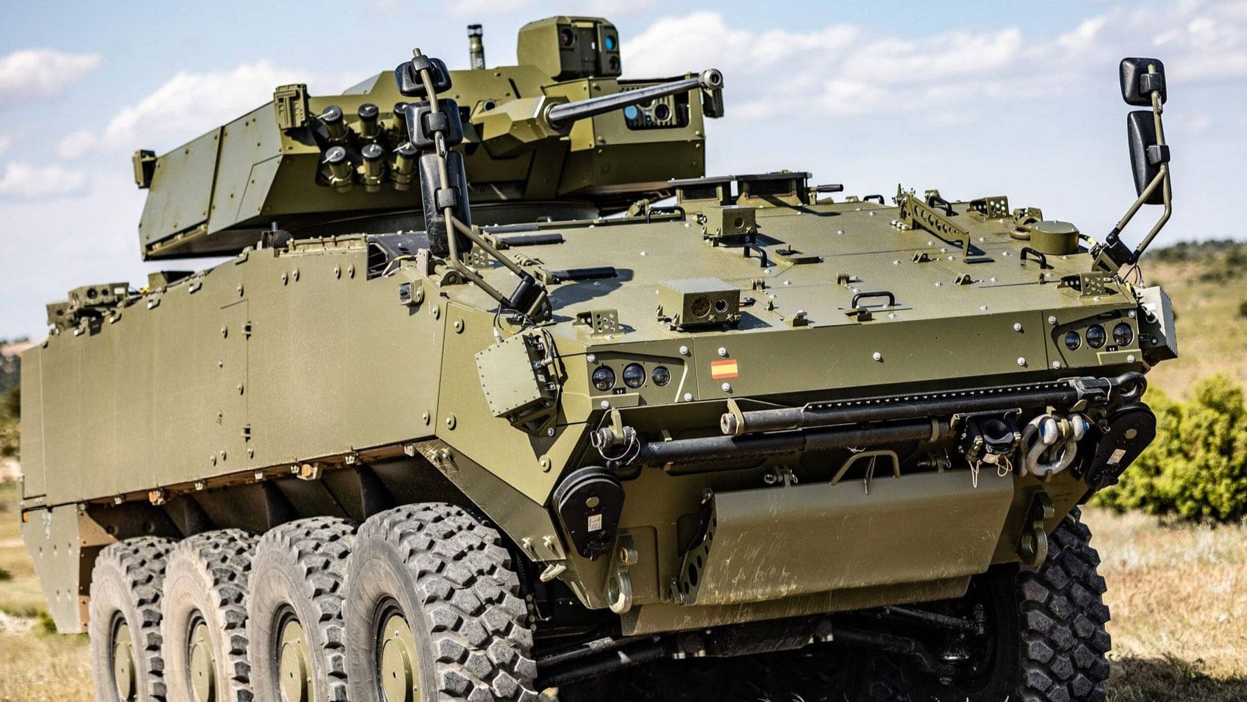 Blindado VCR 8x8 Dragón del Ejército de Tierra durante pruebas antes de su debut en el desfile de Vigo.