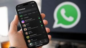 Adiós al WhatsApp de toda la vida: el rediseño Liquid Glass ya está aterrizando en los móviles españoles