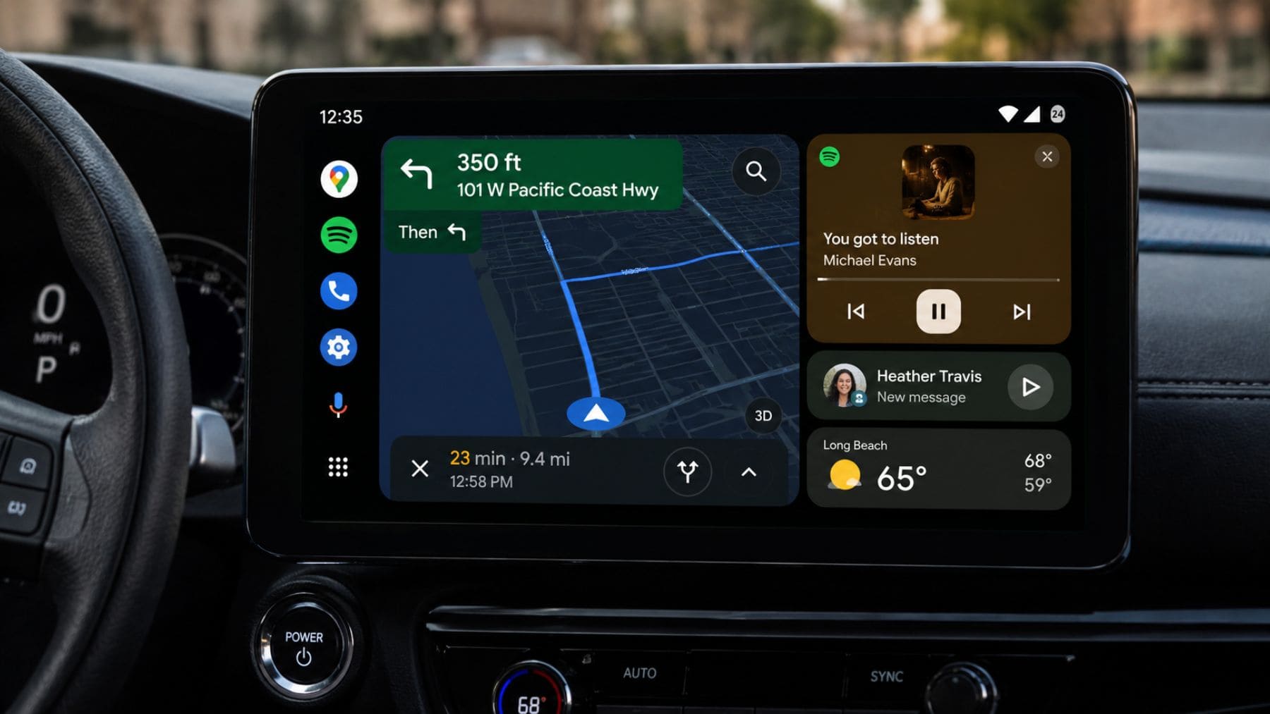 Nueva interfaz de Android Auto con navegación GPS, widgets inteligentes y funciones avanzadas de Google.