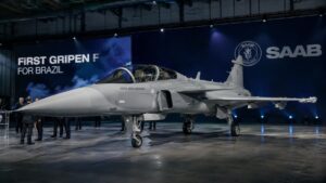 Brasil vuelve a mirar a Suecia: tras elegir el Gripen frente al Rafale, ahora estudia sumar 20 cazas más, y la operación refuerza el eje industrial y militar con Saab