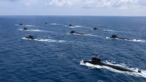 En una exhibición de poder sin precedentes China enseña al mundo la mayor formación de submarinos nucleares de la historia con un mensaje a EEUU