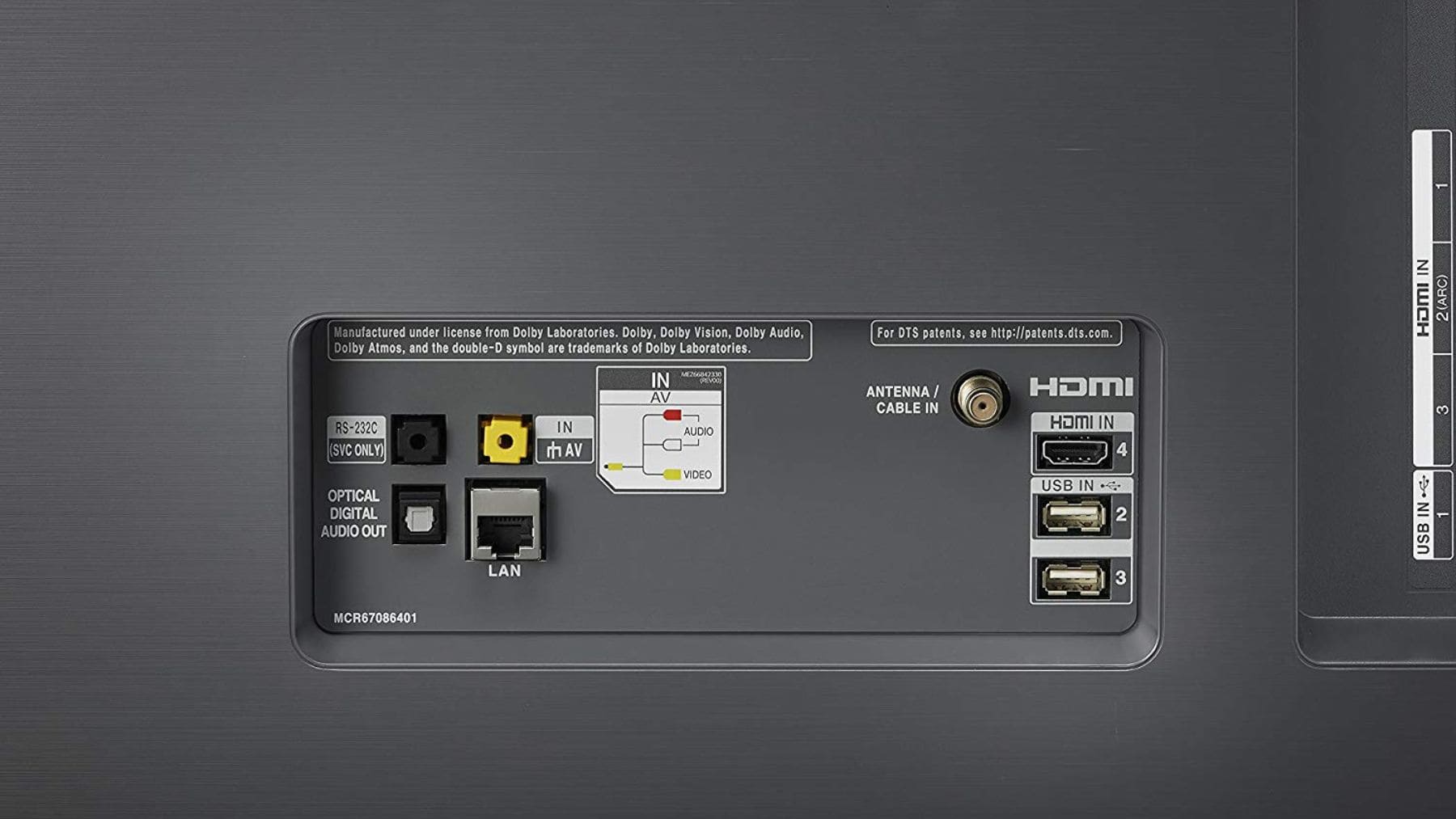 Puertos HDMI de un televisor con entrada HDMI ARC para conectar una barra de sonido o receptor AV.