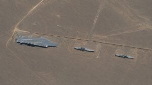 Las imágenes de satélite que preocupan a EEUU: China ha construido réplicas a tamaño real de barcos de guerra estadounidenses para entrenar a sus misiles
