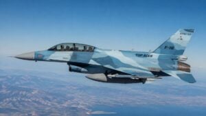 Así es el F-16 disfrazado de Su-34 que EEUU usa para entrenar a sus pilotos contra Rusia
