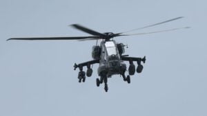 El AW249 italiano ya tiene rival directo en Europa: casi 300 km/h de velocidad de crucero y capacidad para detectar drones en pleno vuelo
