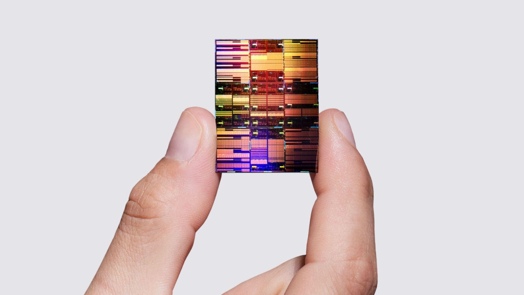 Chip experimental sub-1 nanómetro de IBM con arquitectura Nanostack y capacidad para integrar 100.000 millones de transistores.