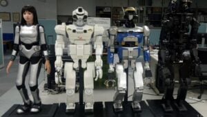 Japón ha empezado el plan para llenar el país de robots antes de 2040: ha encargado 10 millones de unidades para solucionar la falta de mano de obra en 18 sectores