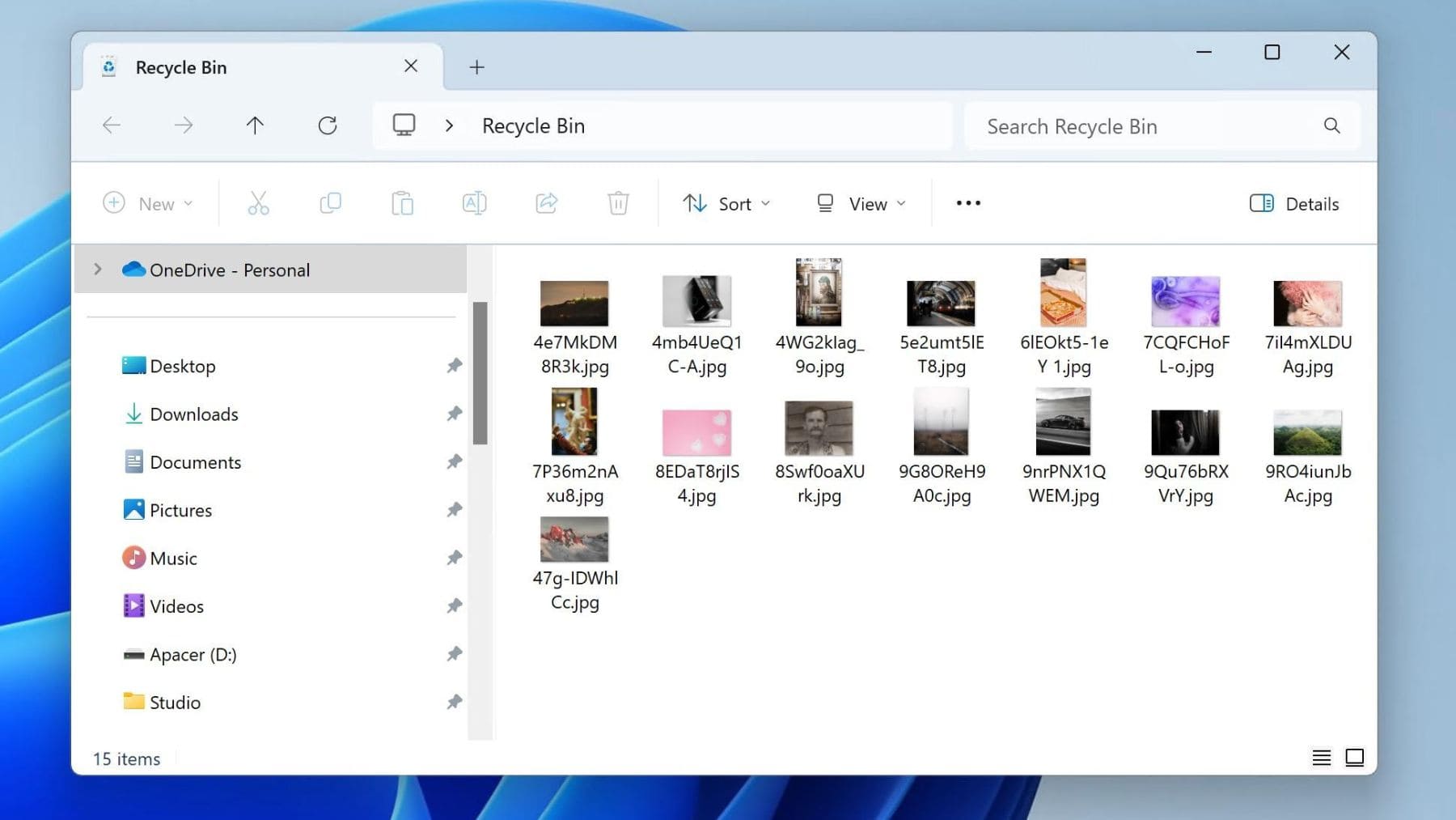Papelera de reciclaje de Windows 11 mostrando archivos tras el fallo provocado por una actualización de Microsoft.